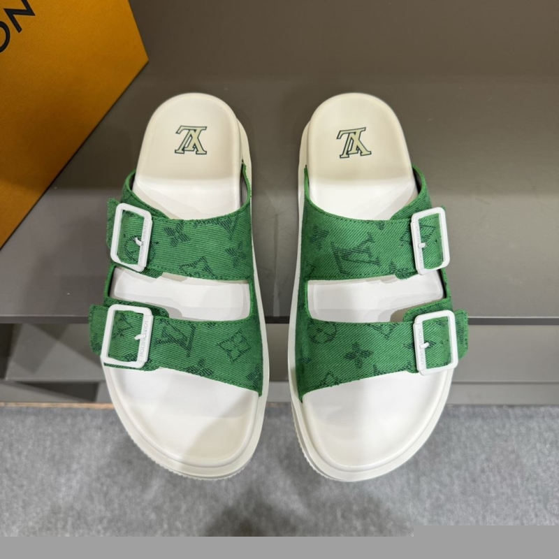 ch**an D*or slippers